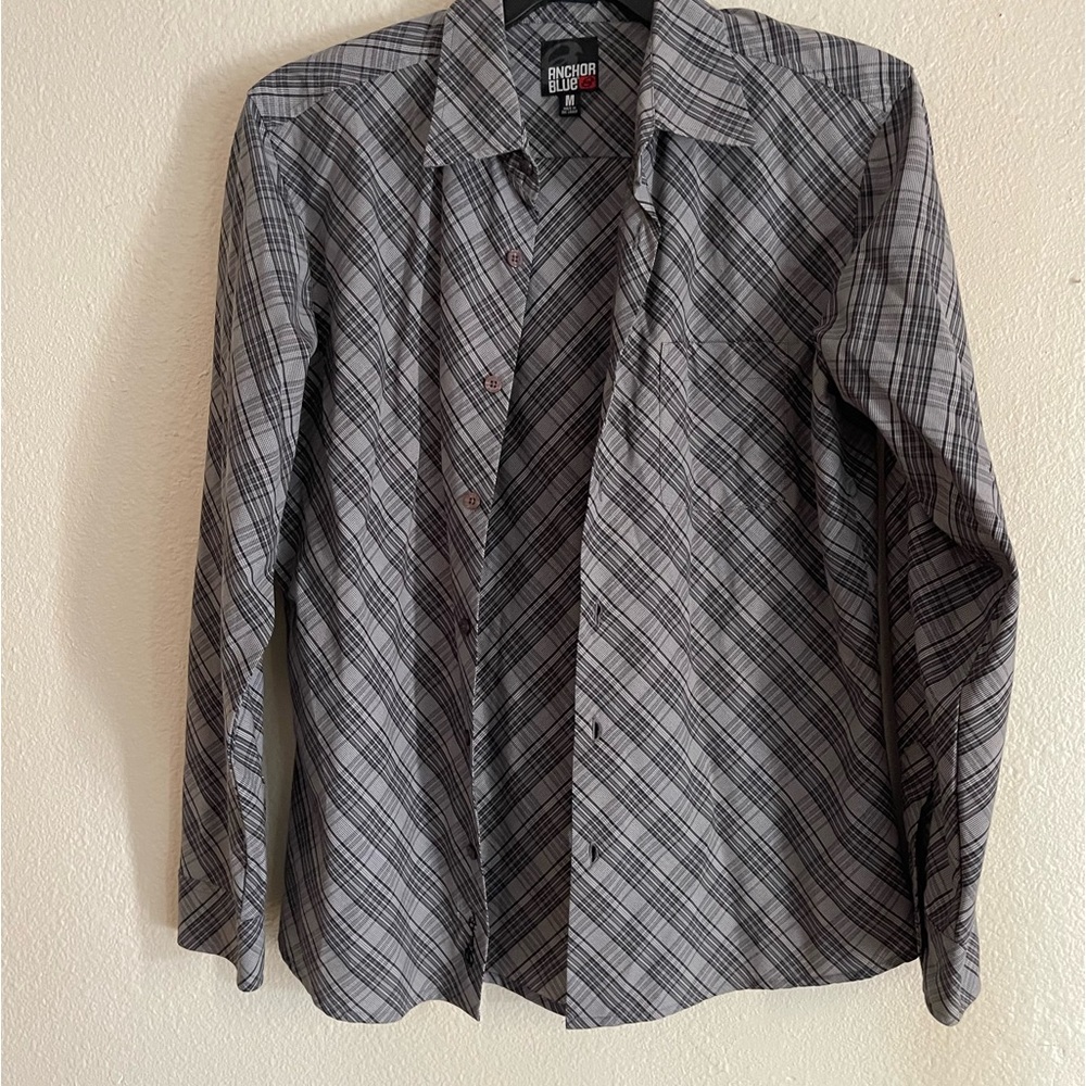 Men long sleeve shirt good condition